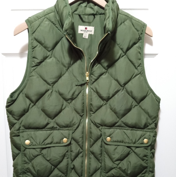 Womens Woolrich Puffer Olive green Vest Large LNWT - Picture 2 of 4
